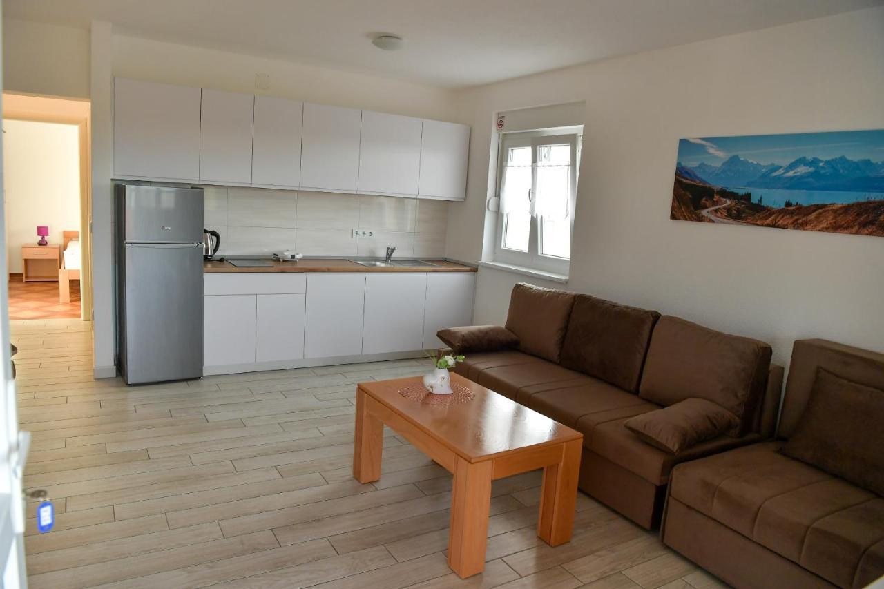 Apartments Villa Lucky Vir Eksteriør billede